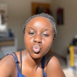 Meet your Posher, Scola